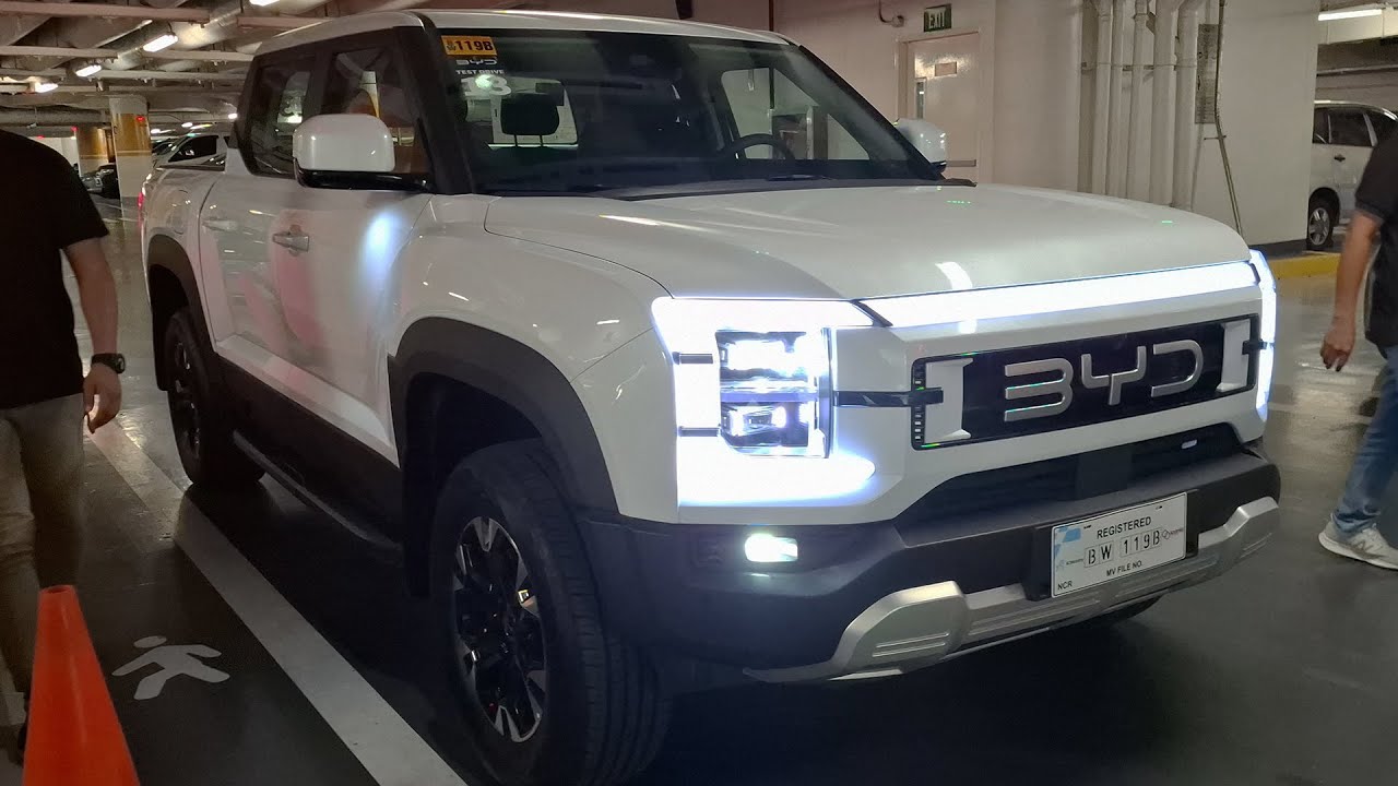 2025 BYD Shark 6 DMO Advanced - Is this Base Model worth it? | CAR REVIEW #430