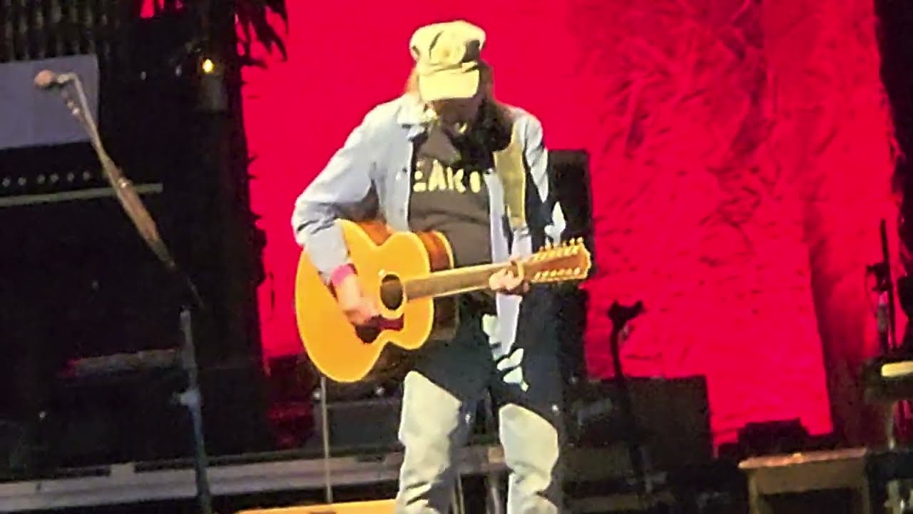 I'm the Ocean, Homefires, Burned 4k HDR10+ Neil Young 7/20/23 White River Amphitheater, Auburn, WA