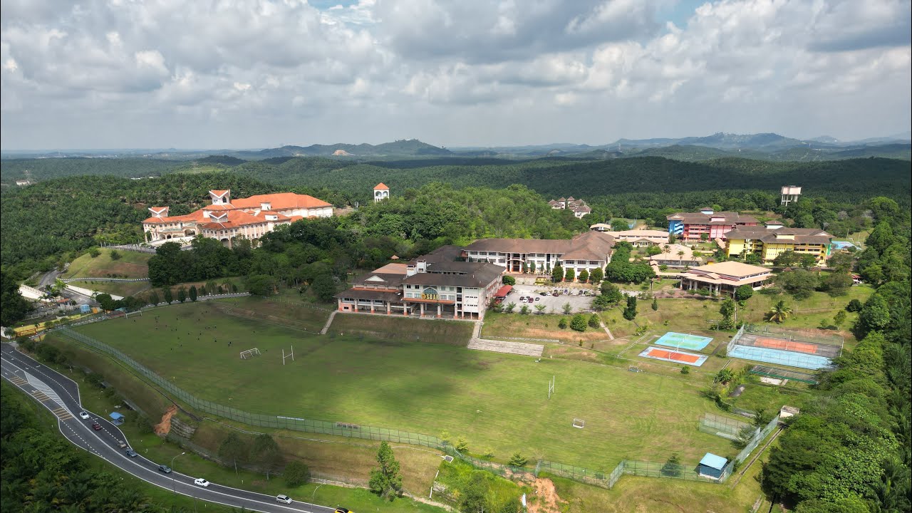 Pemandangan Udara Sekolah Dato Abdul Razak (SDAR) Seremban #DJI #Mini3 #SDAR