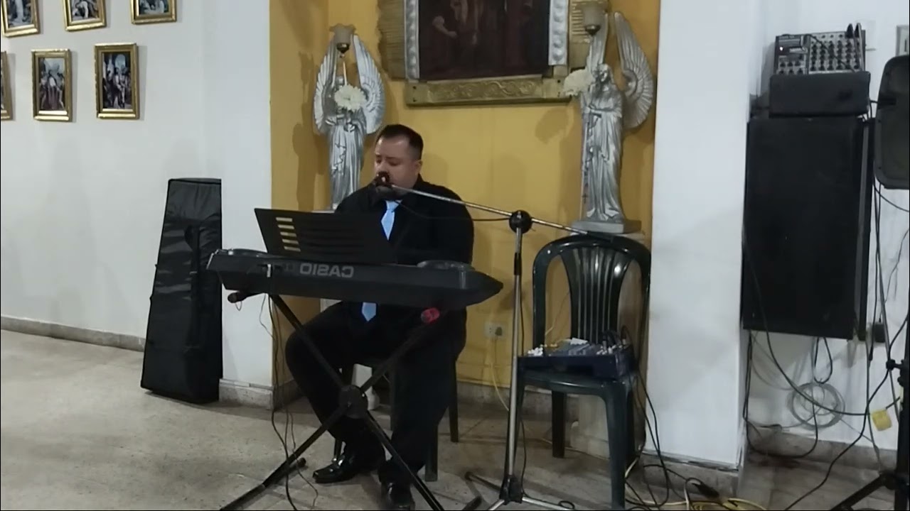 UXUV - EN NOMBRE DEL PADRE (Pianista Cantante)