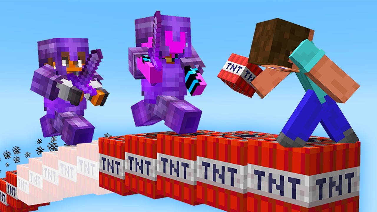 Escaping Hunters using Mega TNT Traps