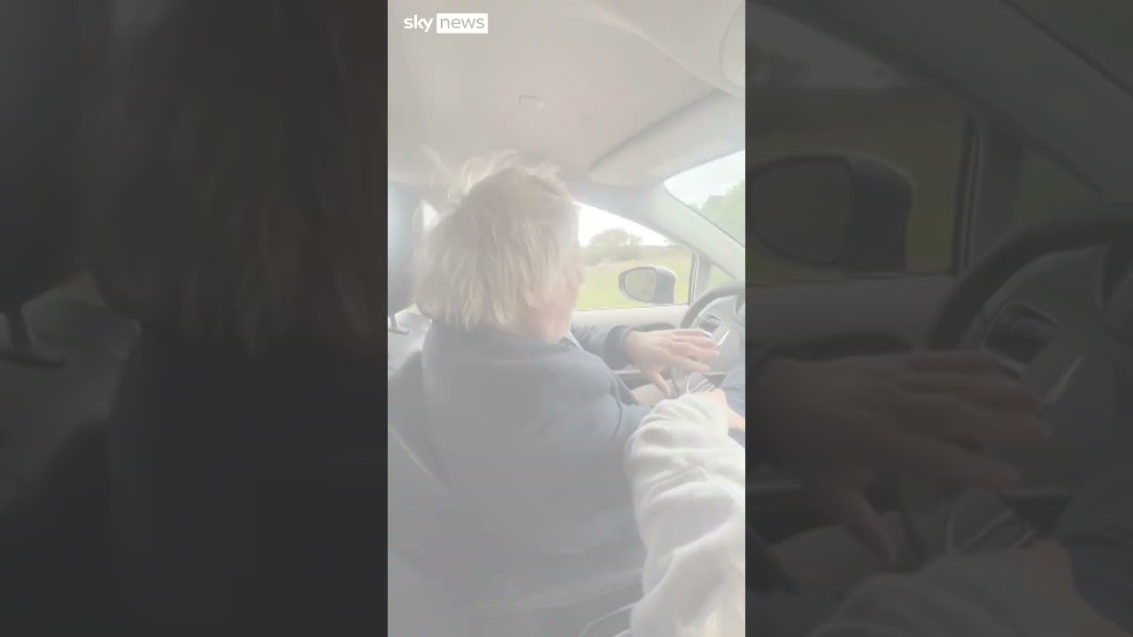 Boris Johnson attacked by ostrich