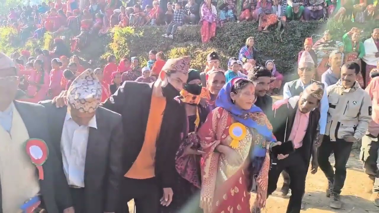पाहुनी हौ की घर वाली हौ तुर्माखाद तिरकी 