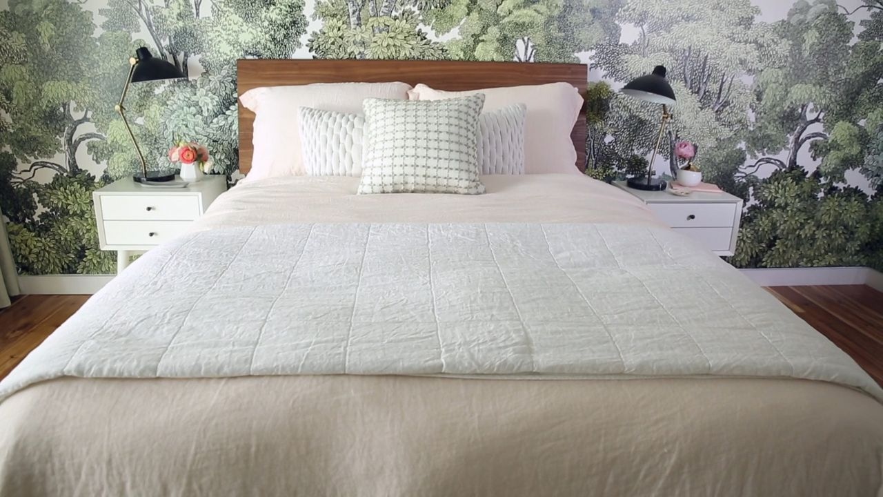 How to style a guest room with Emily Henderson | Style to Sell #1