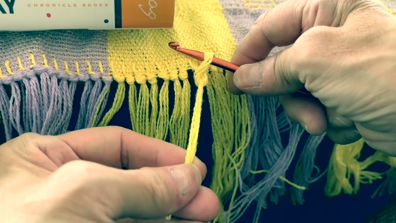 One minute tutorial: Easy way to tie a knot to finish your weaving