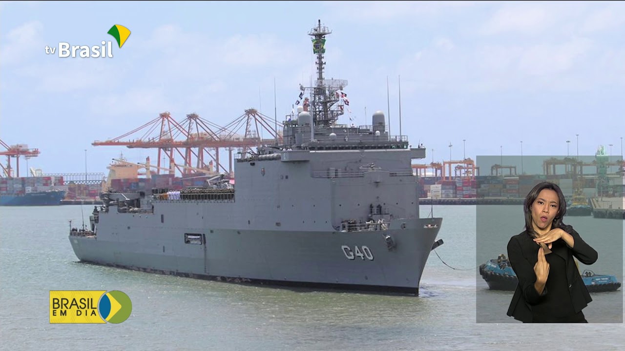 Maiores navios da Marinha já estão no Porto de Suape