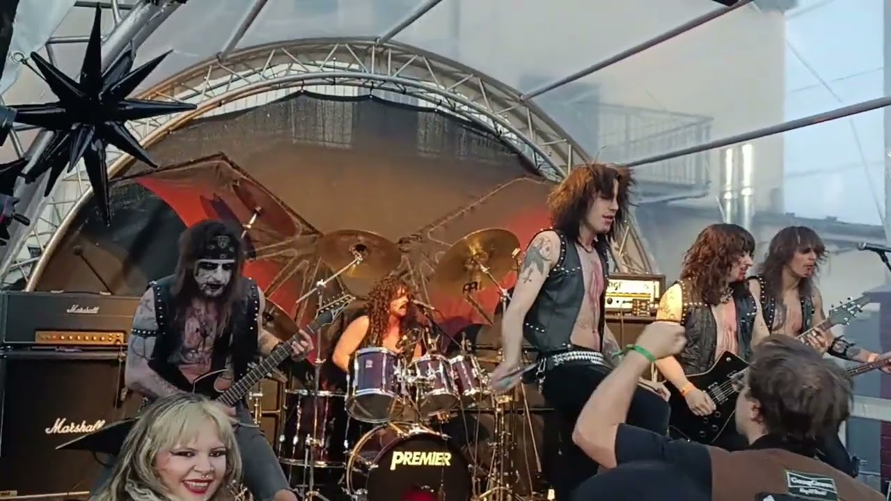 Bloodfang 23/05/25 @ Desertfest Berlin 2025