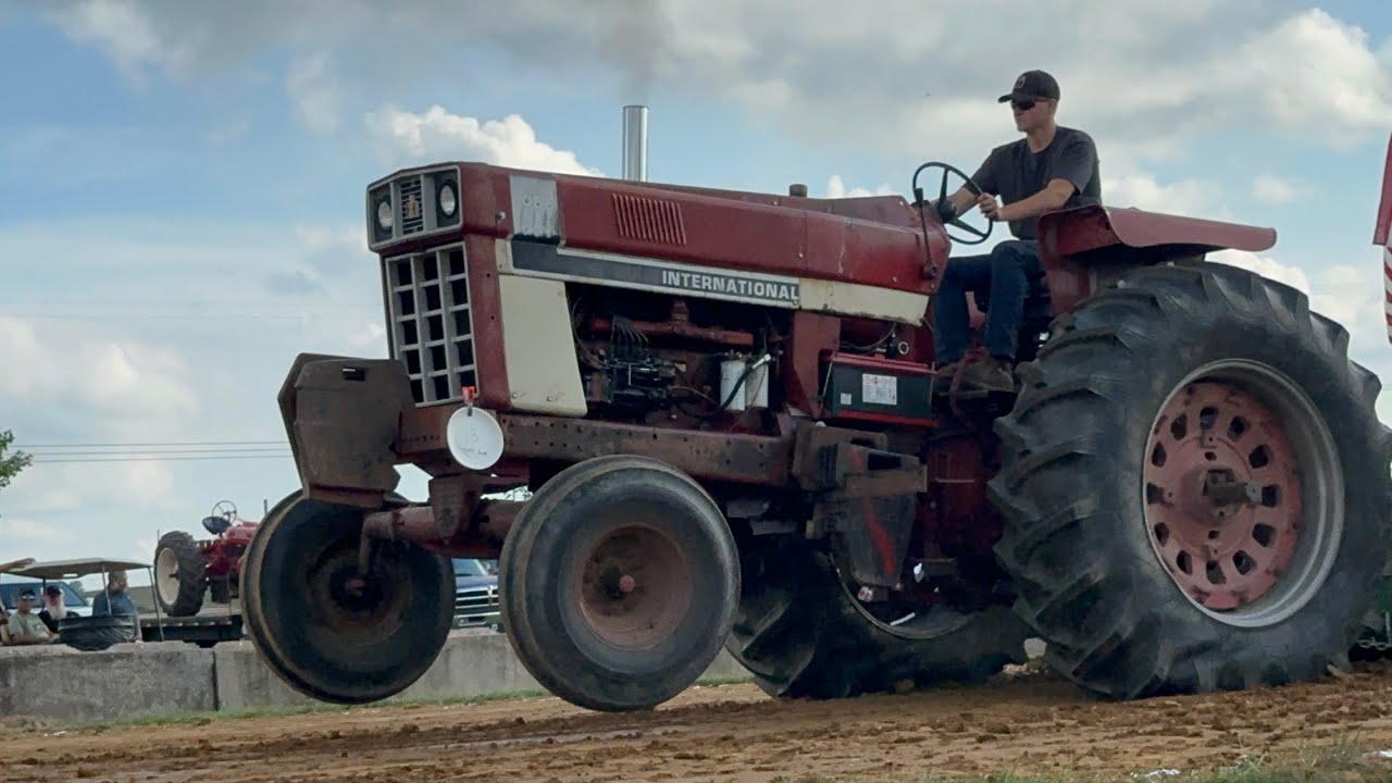 Harvest Barn Heavy Farm Stock Tractor Pull July 2023