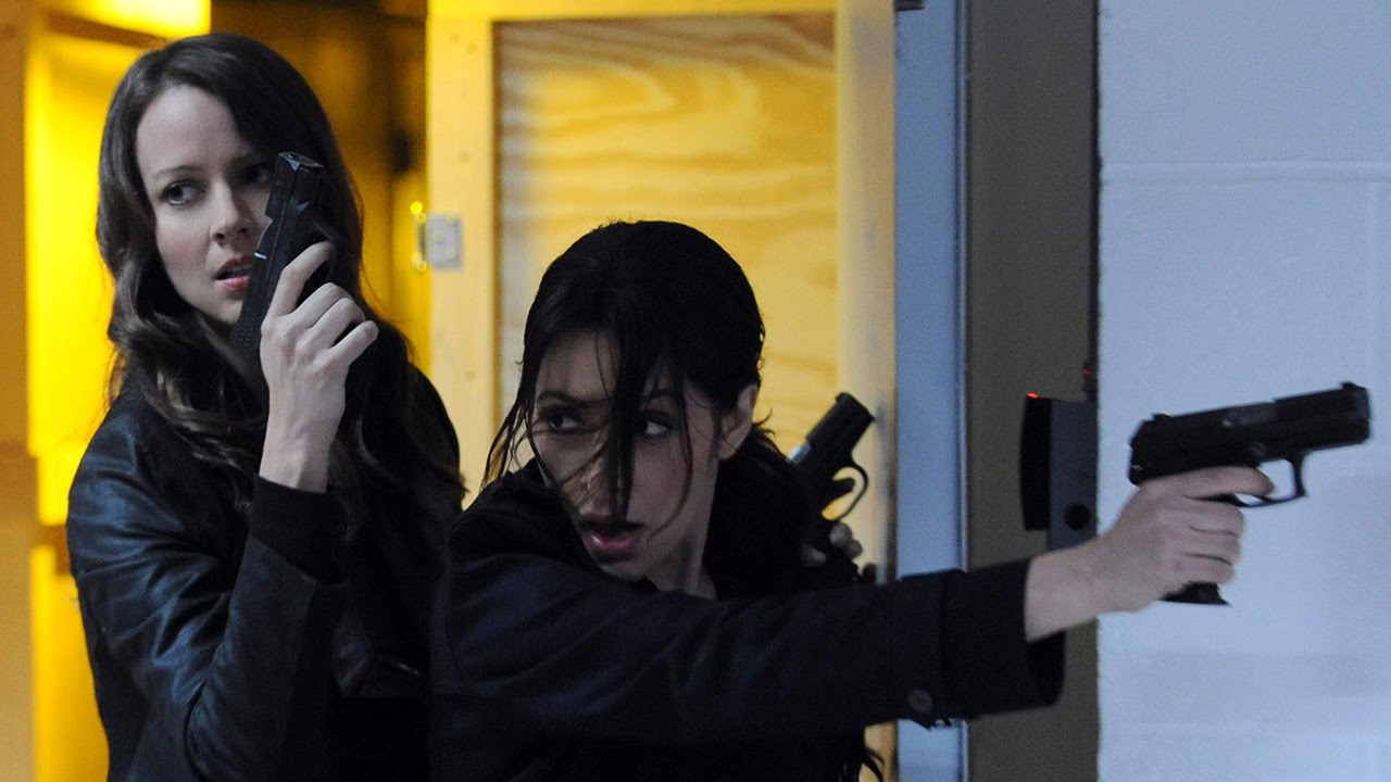 Person of Interest: Sarah Shahi and Amy Acker Season 5 Interview - NYCC 2015