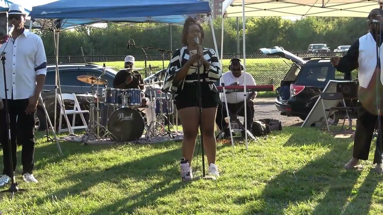DA ILLUMINATION BAND