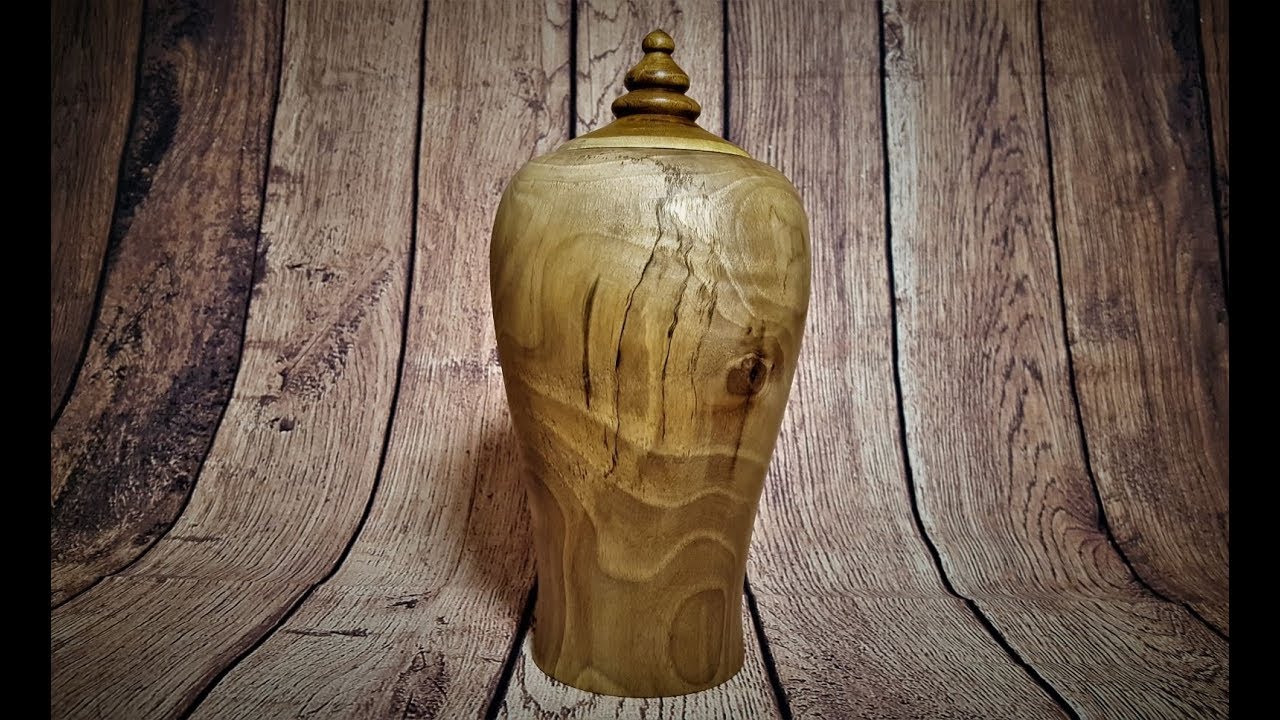 Woodturning - Simple yet elegant way of making an Urn!