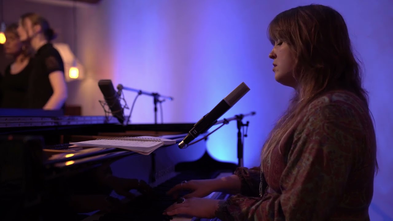 Jodie Marie - Polar Night (Live at StudiOwz)