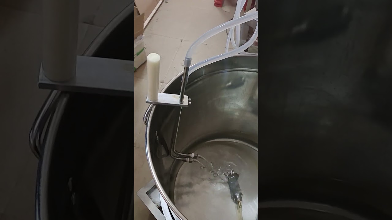 Candle wax melting and filling machine for candle making