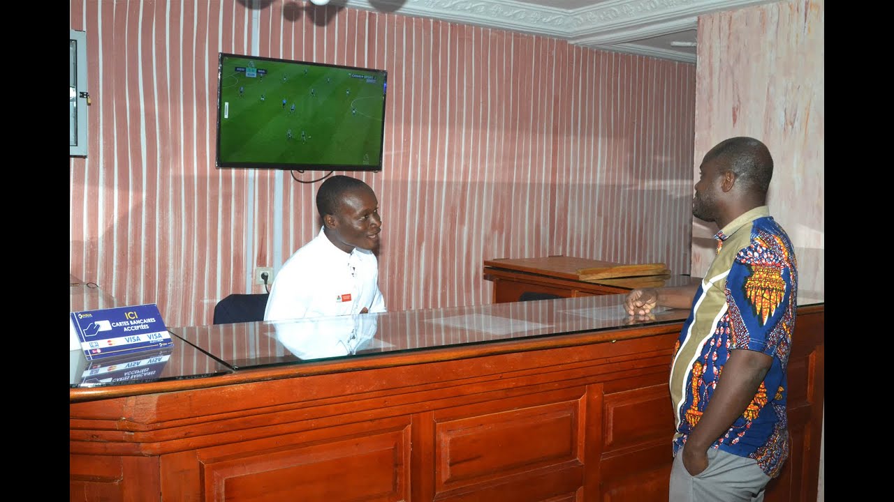 Hôtel FAR ABIDJAN YOPOUGON toit rouge