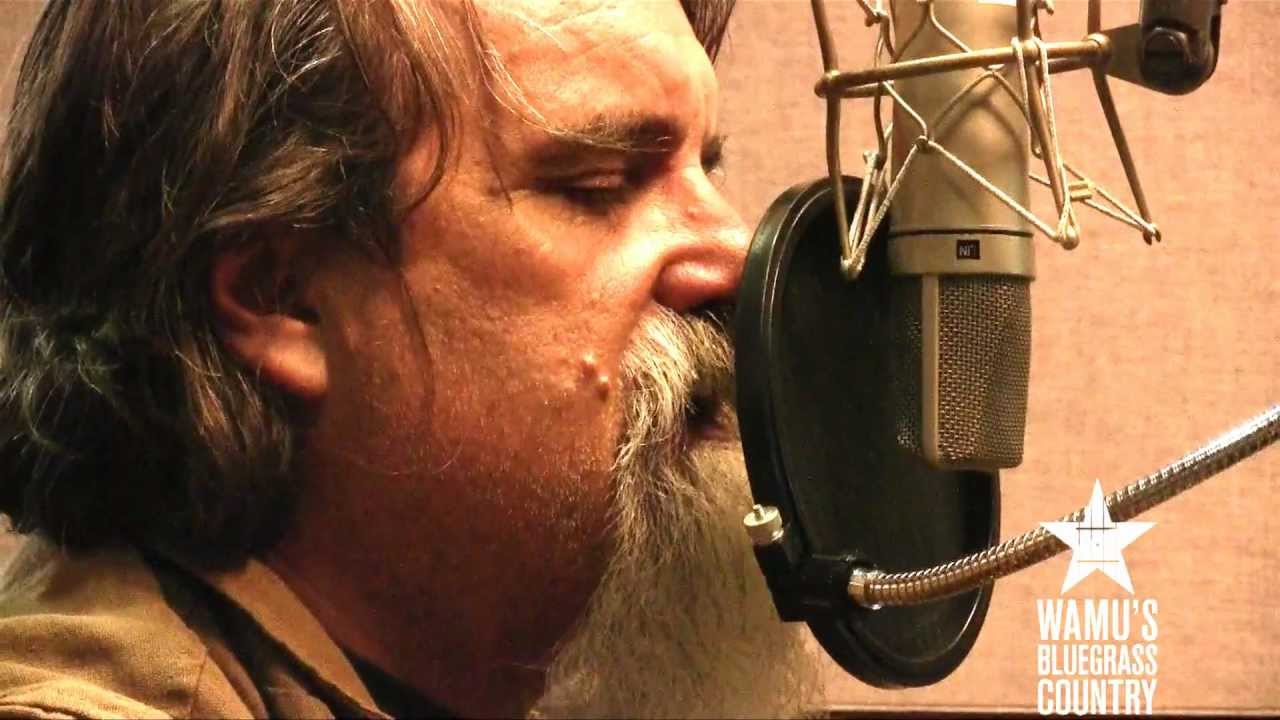Darrell Scott - Still Got A Ways To Go [Live at WAMU's Bluegrass Country]