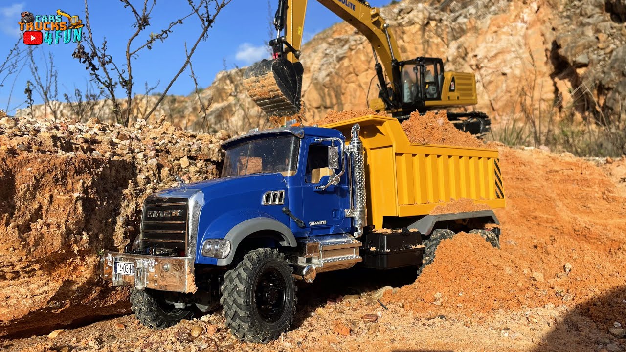 RC Bruder Mack Truck & Kabolite K336 Hydraulic Excavator at Construction Site | Cars Trucks 4 Fun