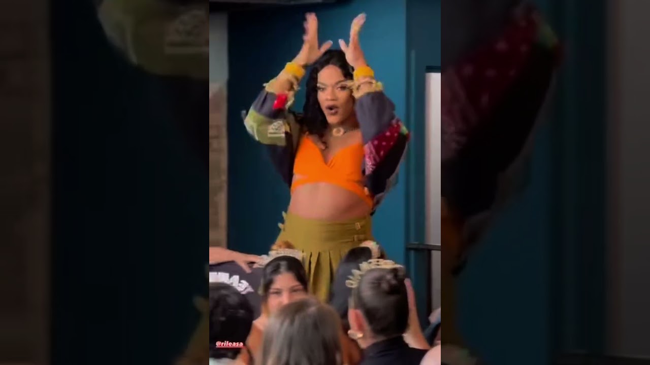 Rileasa Slaves - Performing At Drag Brunch, London