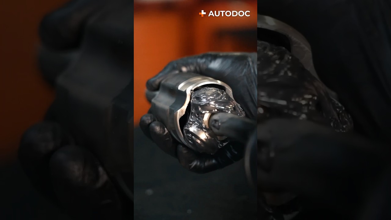 Jak wymienić przegub napędowy | AUTODOC #shorts