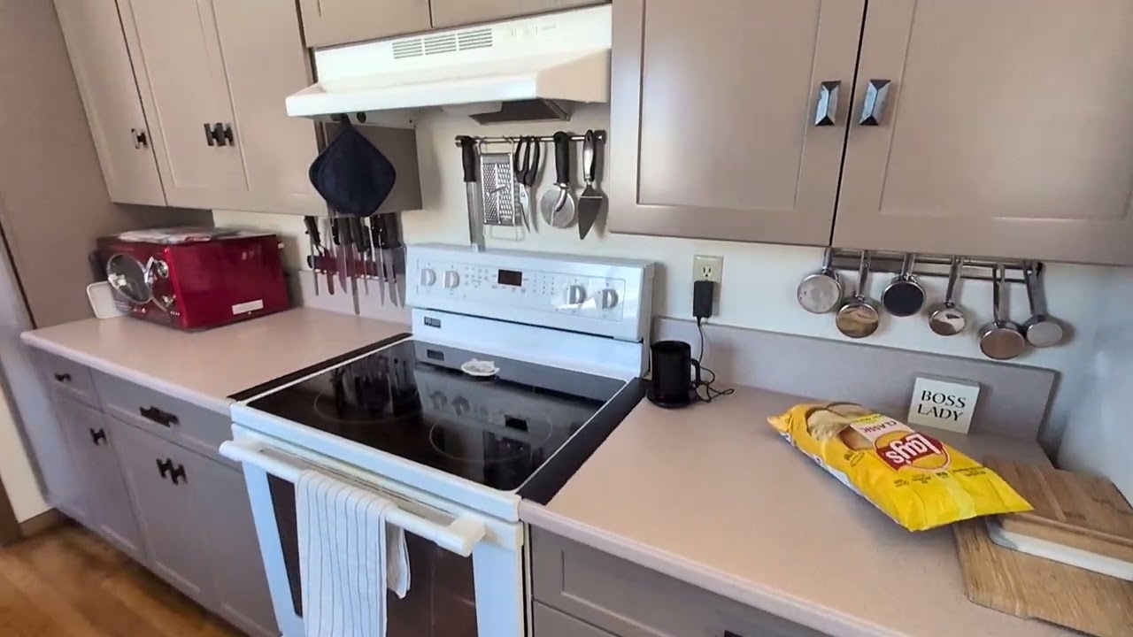1114 Maple 