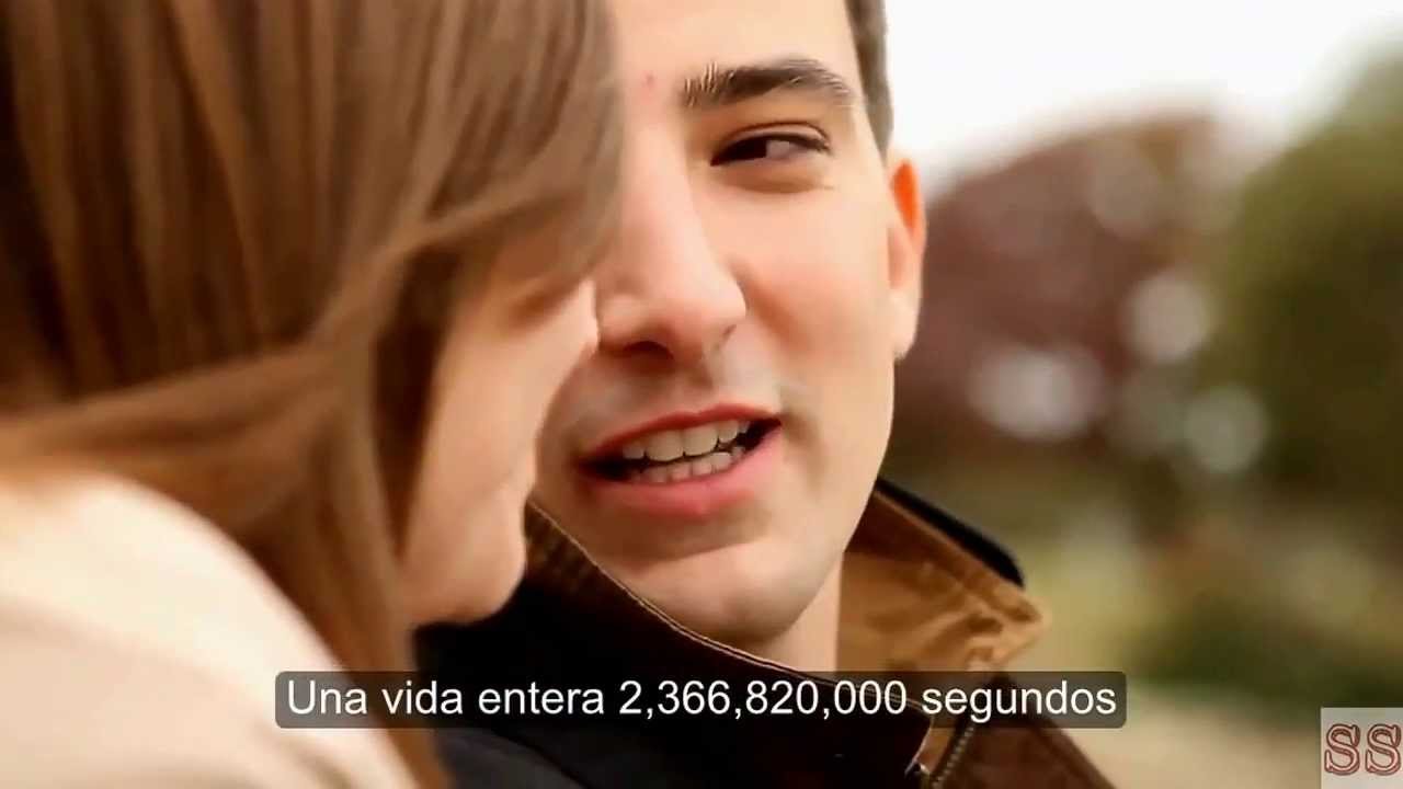 Un día consiste de 86,400 segundos