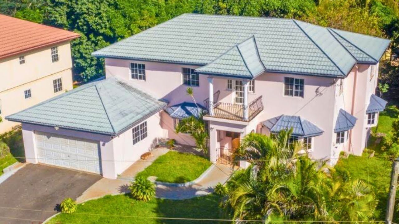 Charming 5 Bedroom 4 Bathroom House For Sale At Cedar Grove Pen, Mandeville, Manchester, Jamaica