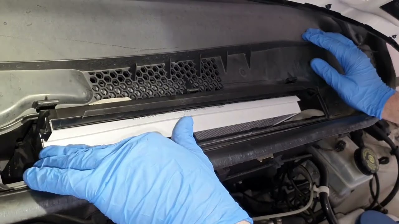 Mercedes A/B Class (w169/w245) - How to replace the cabin air filter
