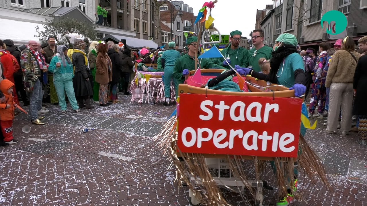 Grote wagens in Grote optocht Kuussegat
