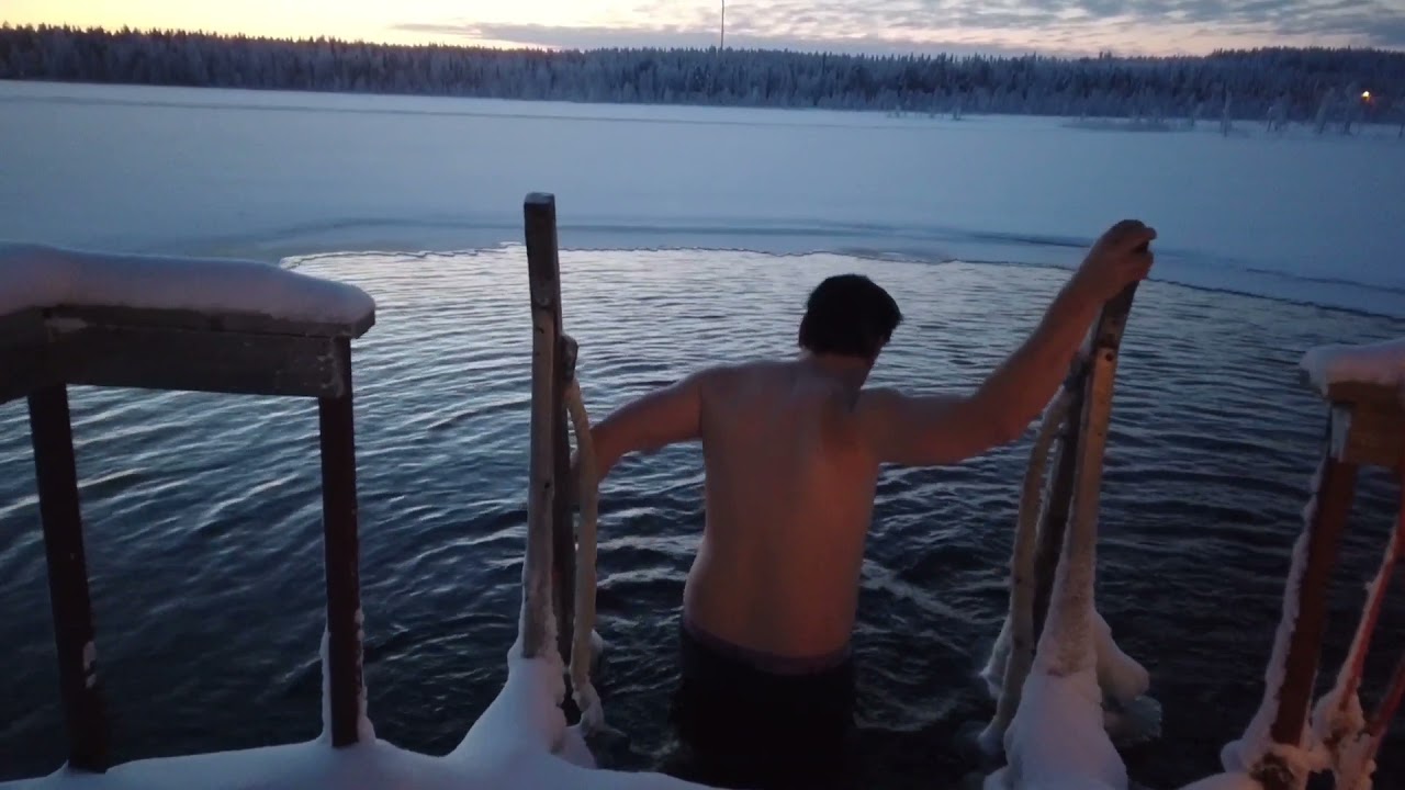 Eka avantouinti - My First Ice Hole Swim.