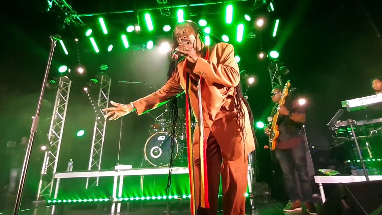 Everton Blender - Blender Nah Gone No Way & Bring Di Kutchie / live in France 2019