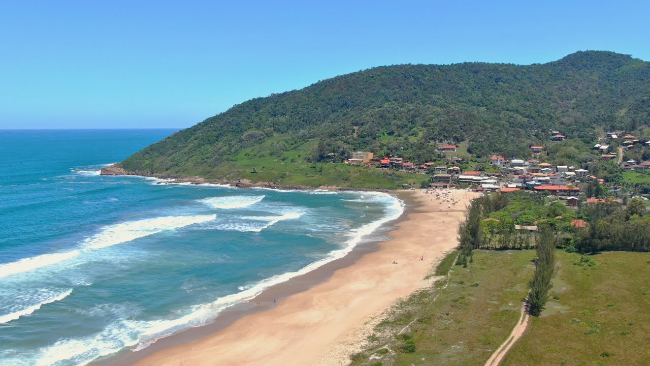 Praia Da Gamboa Gravada Com Drone - 4K