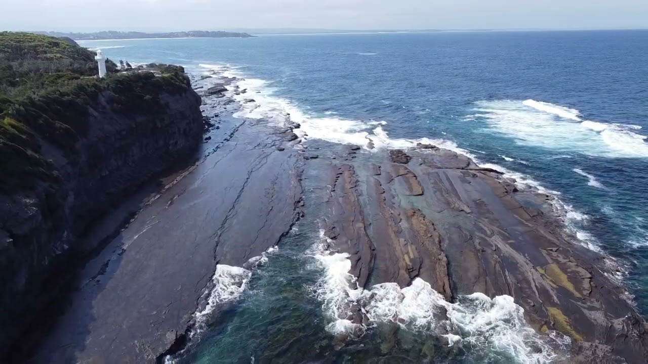 Ulladulla Lighthouse Lookout/ Divers Drone Footage