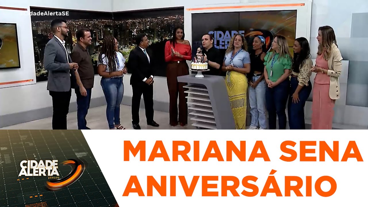 Apresentadora Mariana Sena &eacute; a grande aniversariante do dia ; f&atilde;s e colegas de trabalho parabenizam