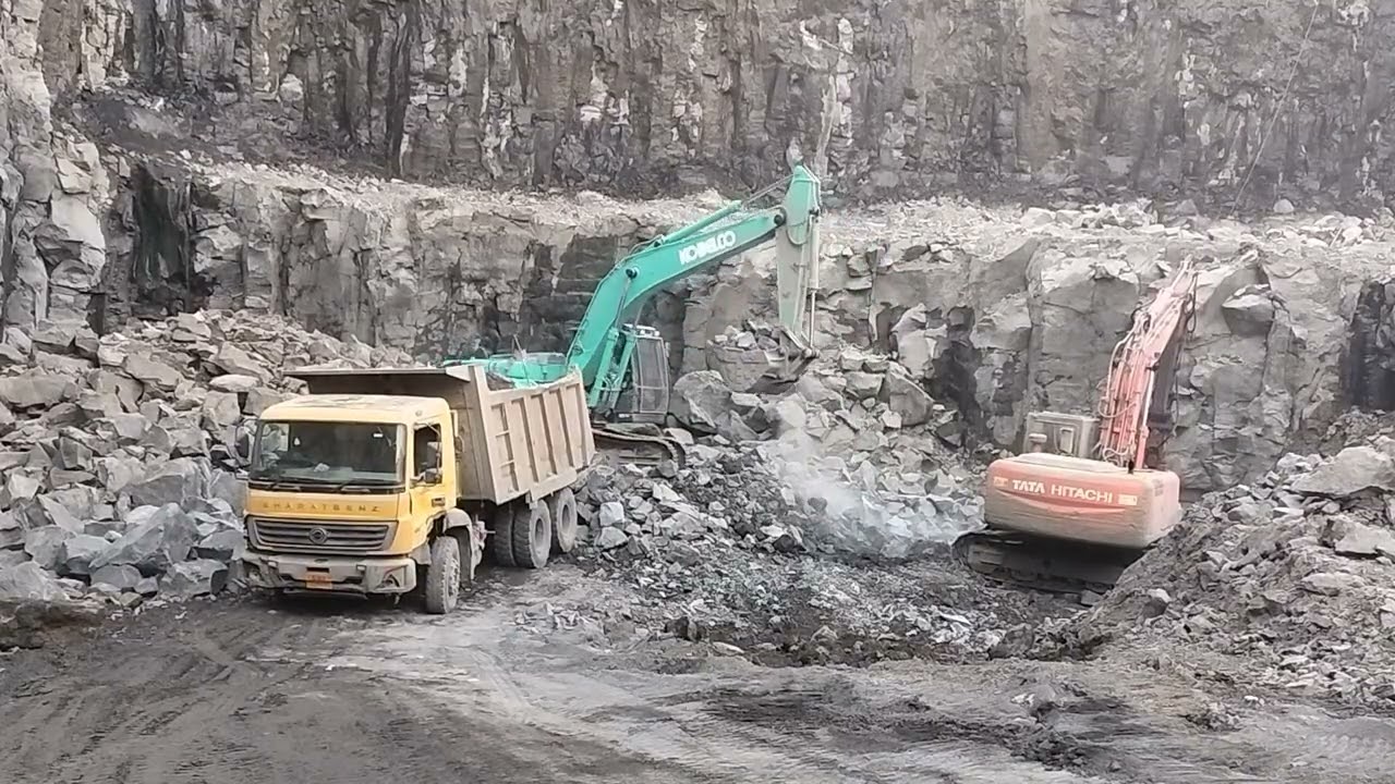 Kobelco Excavator loding truck#BharatBenz 🚛 Kabir ko machine 🙅 video 👏#