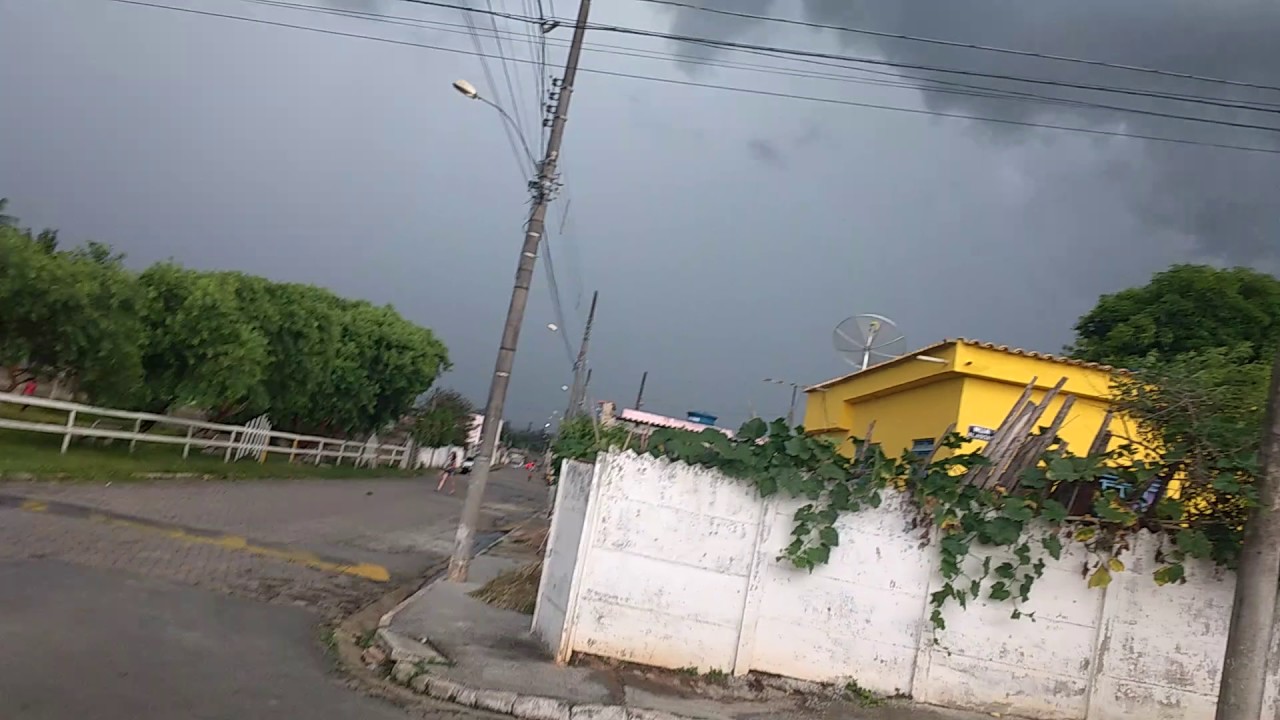 Tempestade chegando em minas gerais (Barroso)
