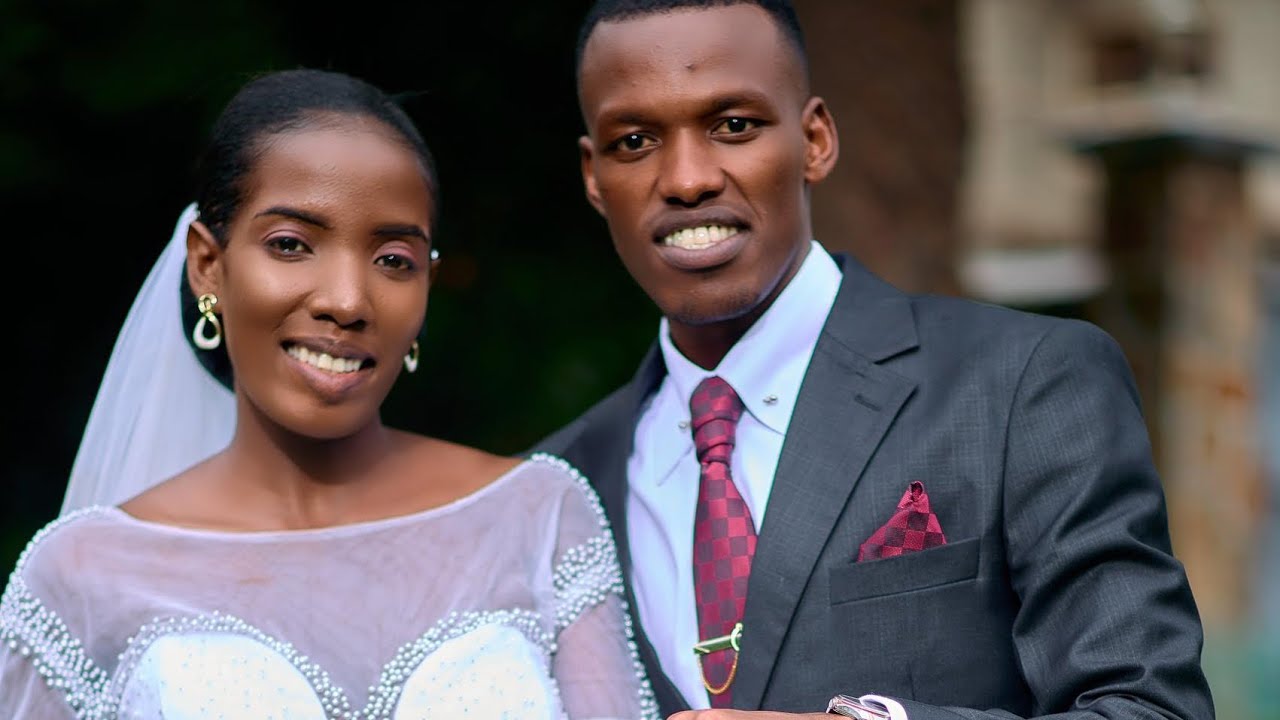 Freddy kwifatabiranze abyinye igisirimba mubukwe umuriro uraka 🔥🔥🔥🎹