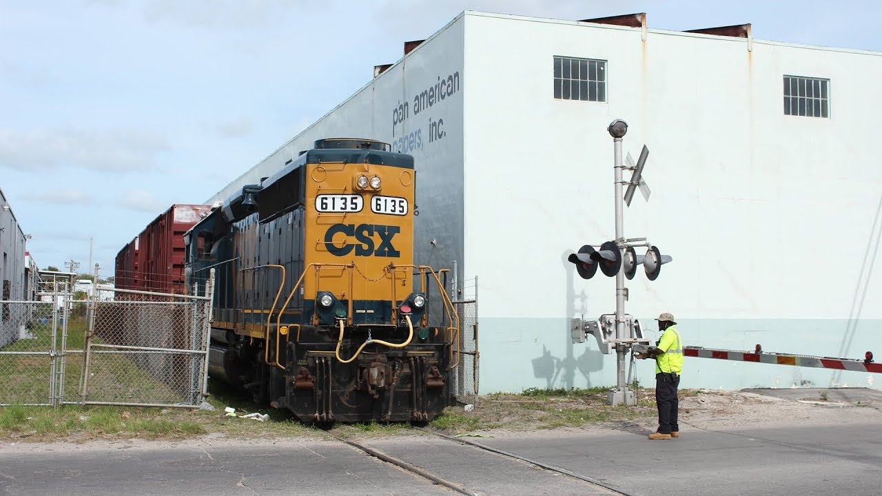 CSX Yard Job Switches Rare and Almost Abandoned Industry!