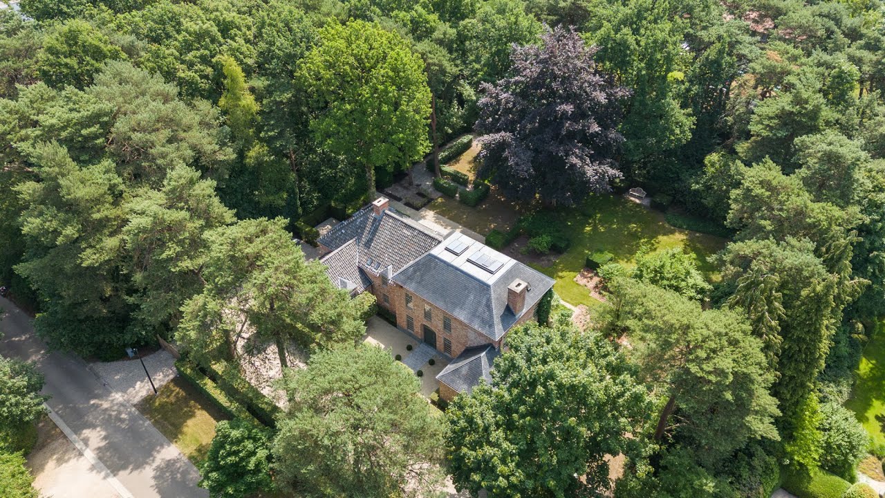 Exclusieve Vlassak-Verhulst villa op 3.016 m2  te Schilde