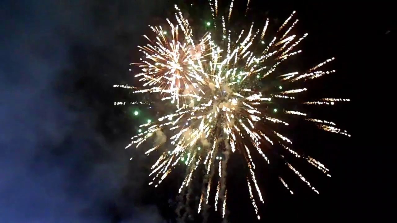 Chemperi Church  Perunnaal.. Fire Works