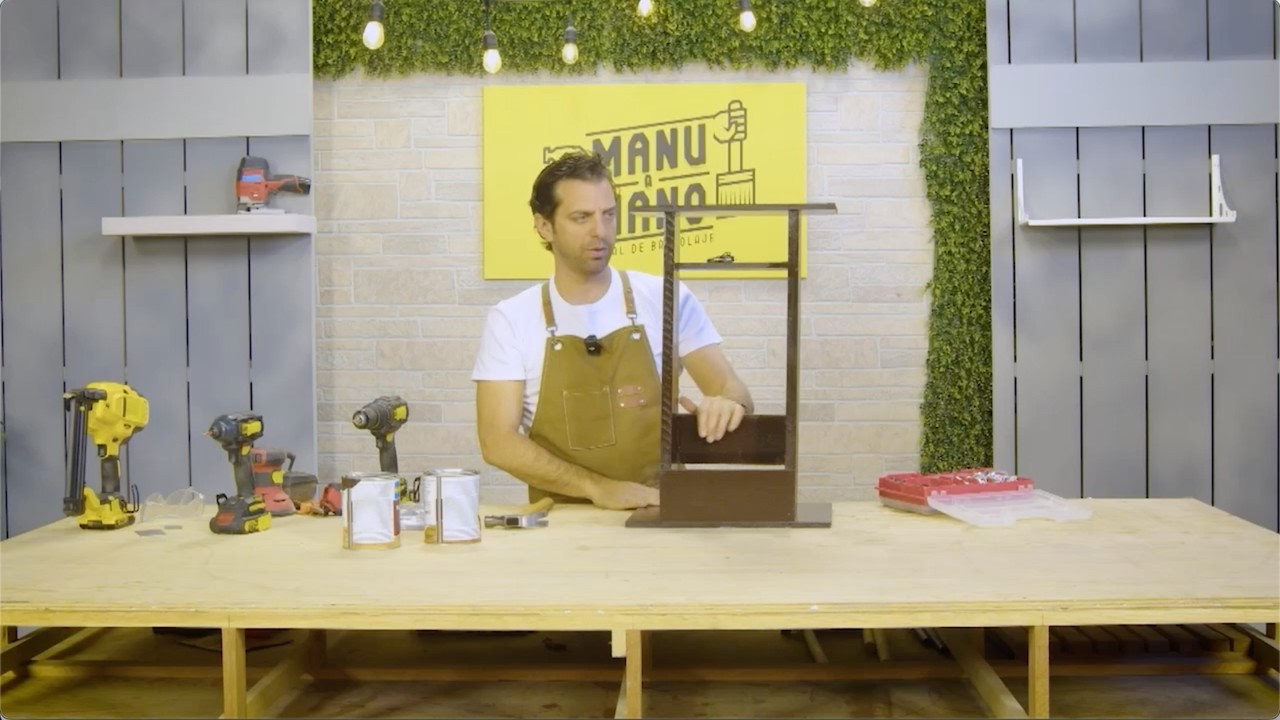 Cómo hacer una mesa para sillón con MDF DYI