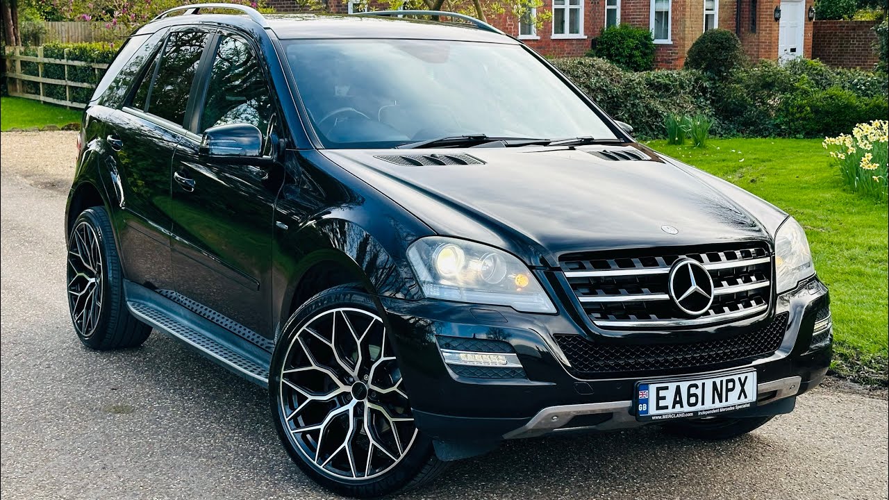 Mercedes-Benz M Class 3.0 ML300 CDI V6 BlueEfficiency Grand Edition G-Tronic 4WD