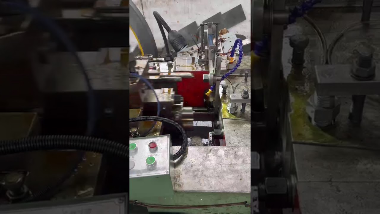 Rivets making machine
