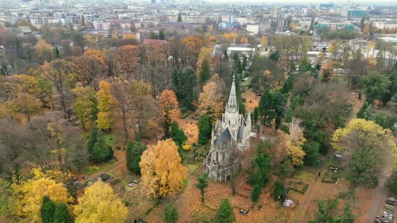 Łódź Obiecana  Listopadowy lot nad kaplicą Scheiblera