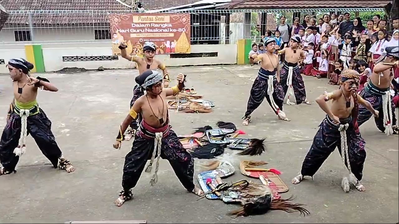 Warok Kelas 4 SDN Sampetan