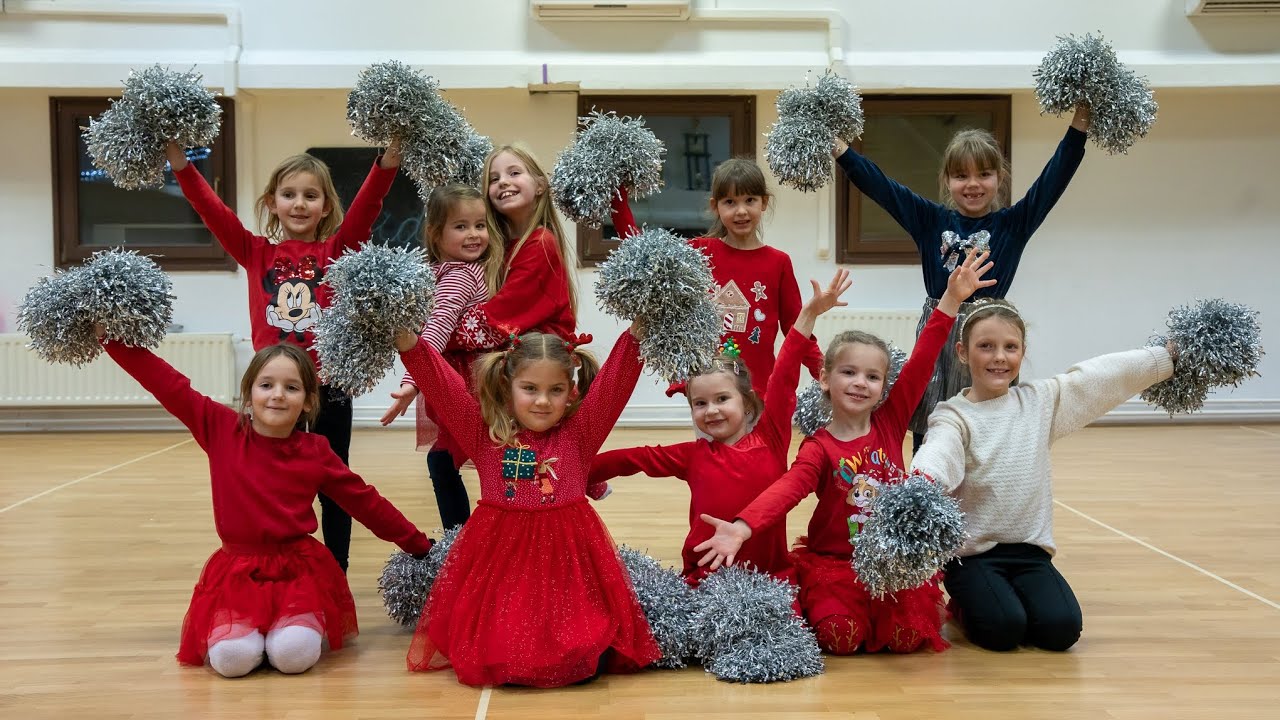Merry Christmas and Happy New Year 2023 from LADIES dance team!