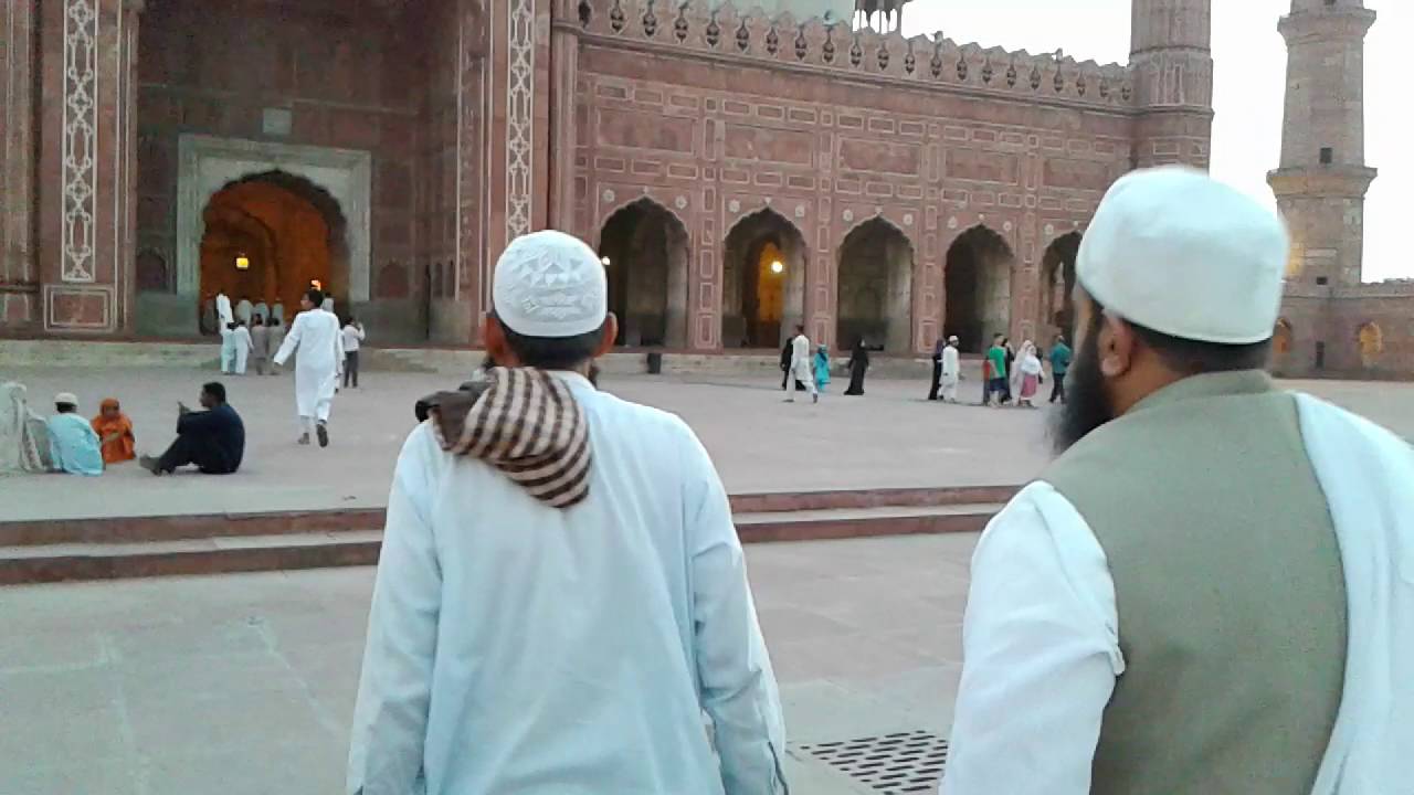 Lahore: Badshahi Mosque, Rizwan Ahmad Siddiqui Namaz-e-Maghrib