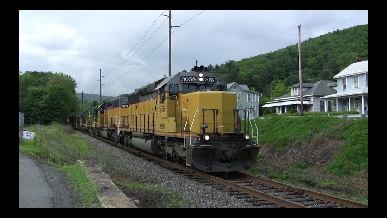 Chasing Reading and Northern Coal Train with Nice Horn!