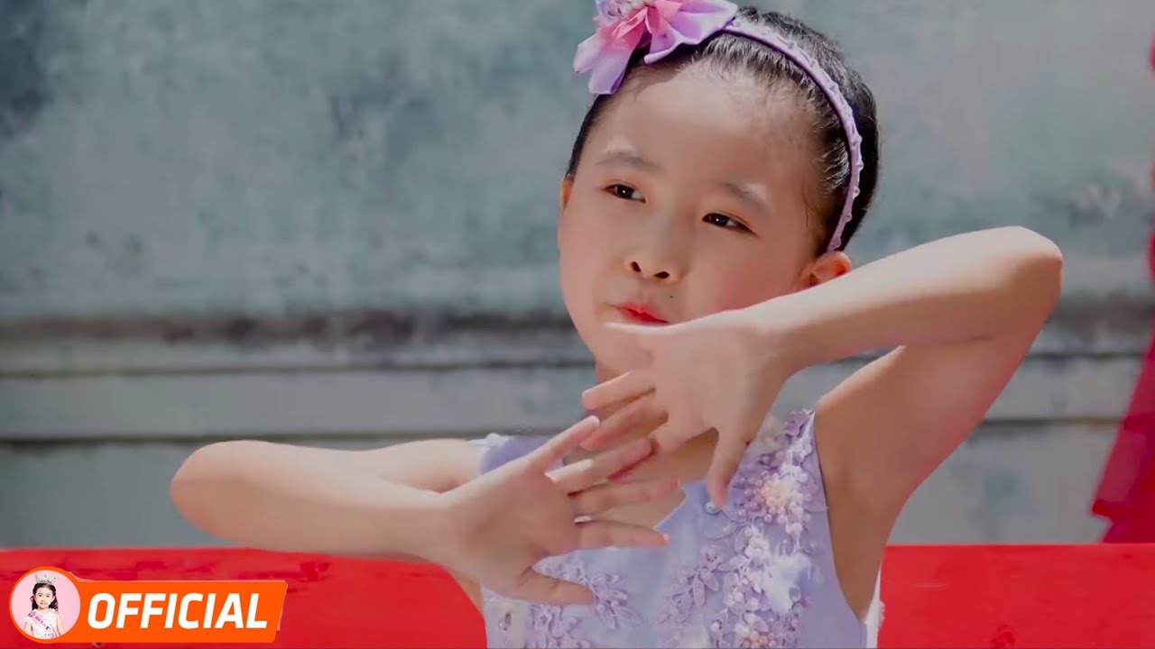 Nhạc Thiếu Nhi Sôi Động Cho Bé - 1 Gia Đình Nhỏ 1 Hạnh Phúc To - Gà Trống Mèo Con Và Cún Con