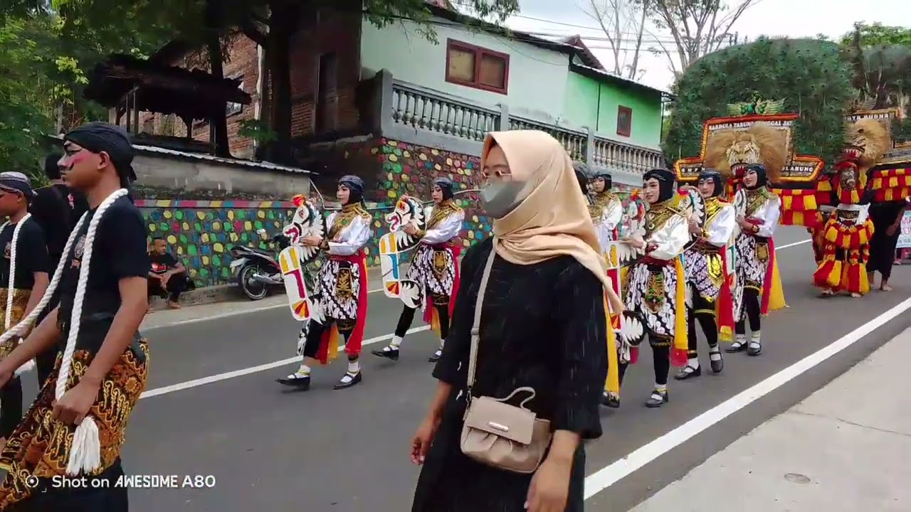 KIRAB DESA TUGUREJO SEBAGAI BENTUK MEMERIAHKAN HUT RI KE 80