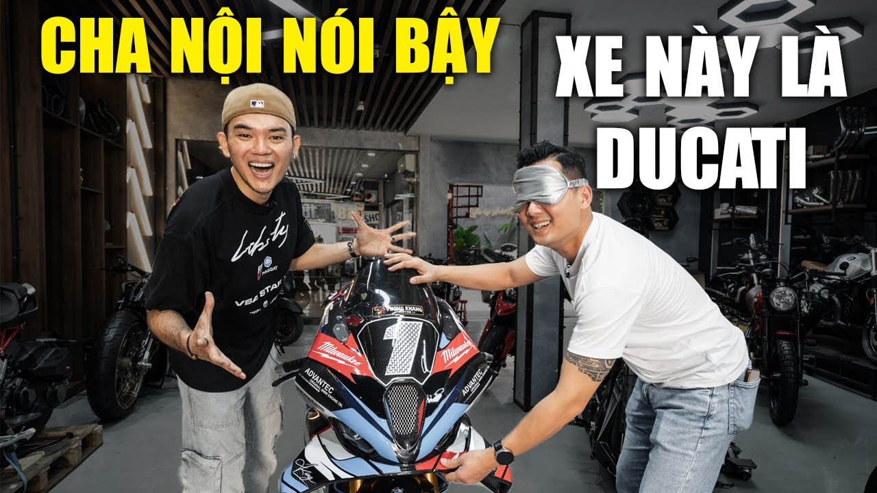 Ghé Vương Khang moto ngắm xe, bị chơi trò bịt mắt đoán xe, và cái kết ai cũng biết, đoán trật lất...