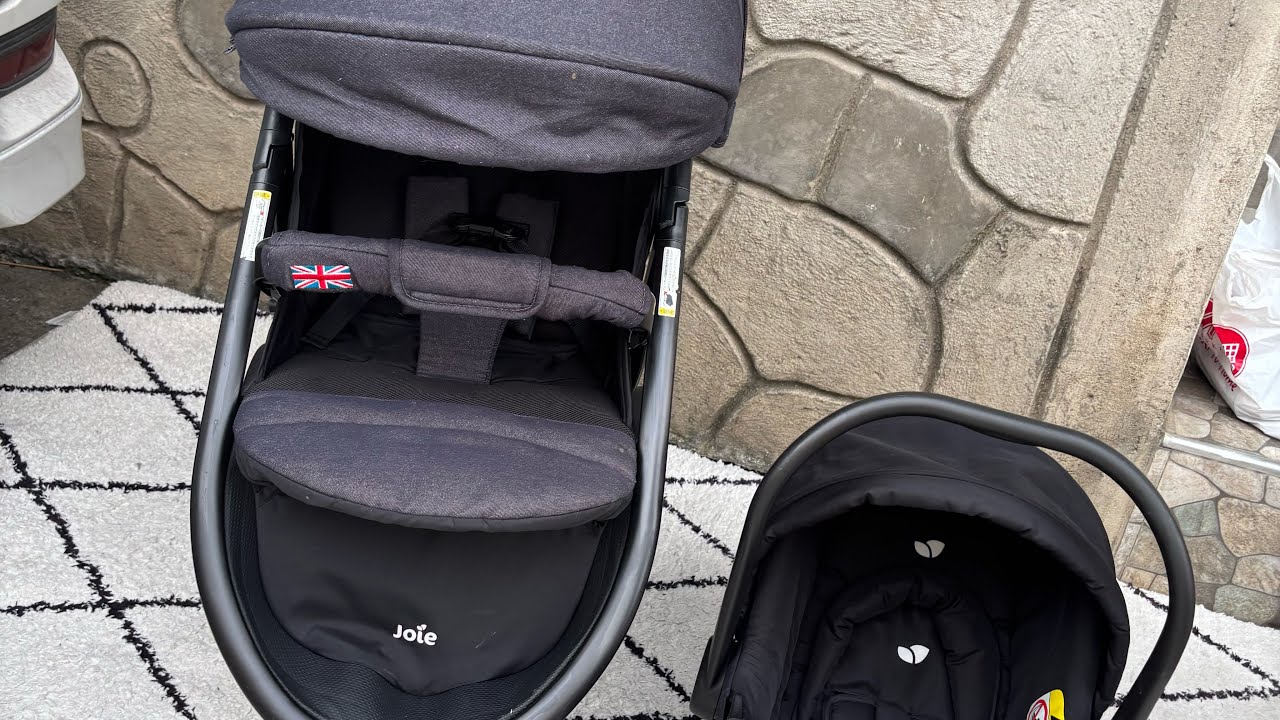 Joie Litetrax 3 with carseat